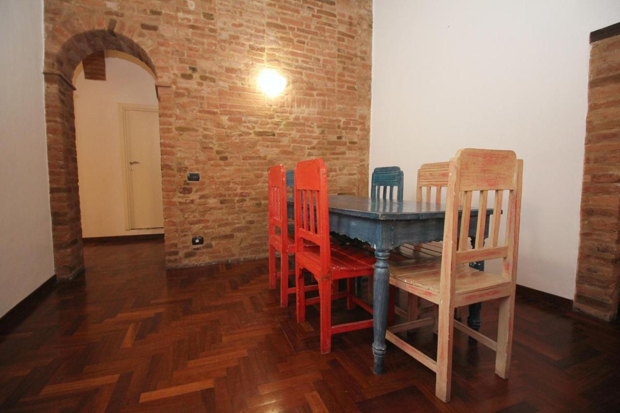 Logge Del Papa Apartment Siena Eksteriør billede